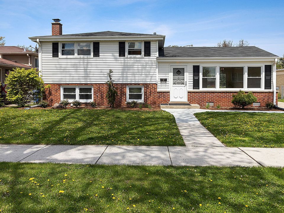 1st image of 54 Dover Dr