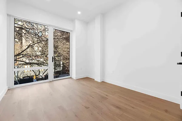 Rented by Yellowstone Equity Management Inc | media 4