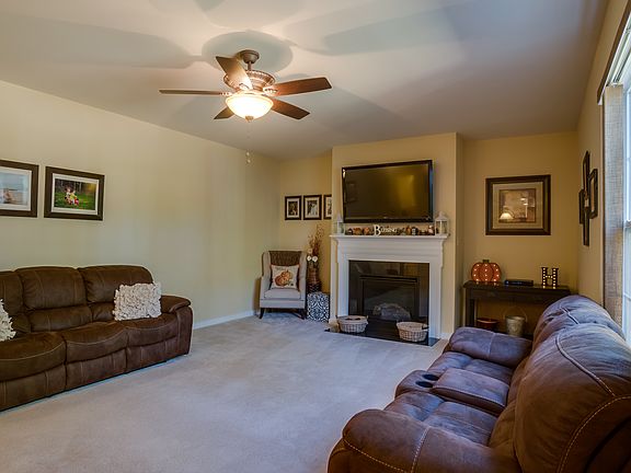 4th image of 22140 Lake Jordan Dr