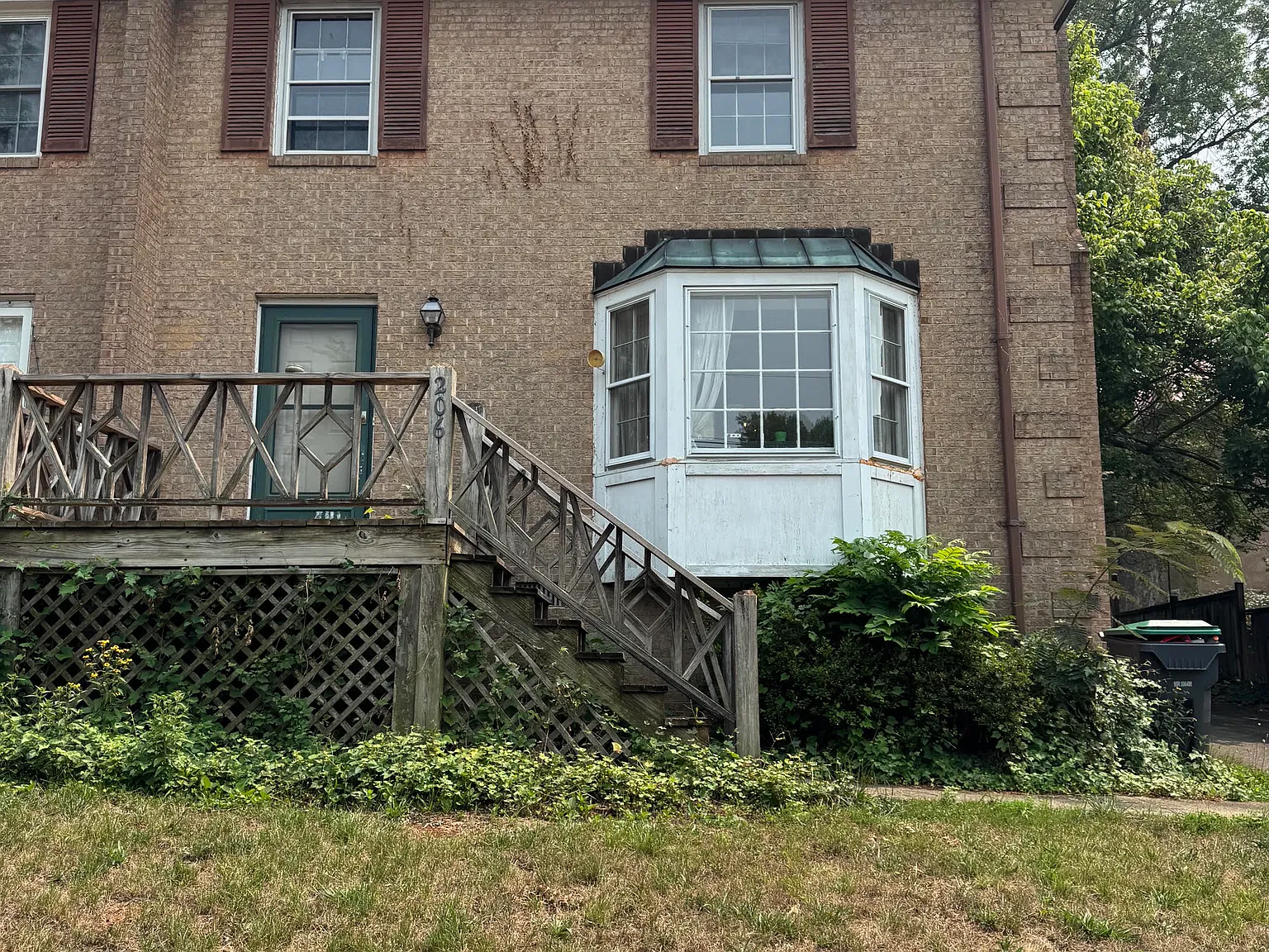 3 bed, 2.5 bath, 1612 sqft, $500 — Photo 1