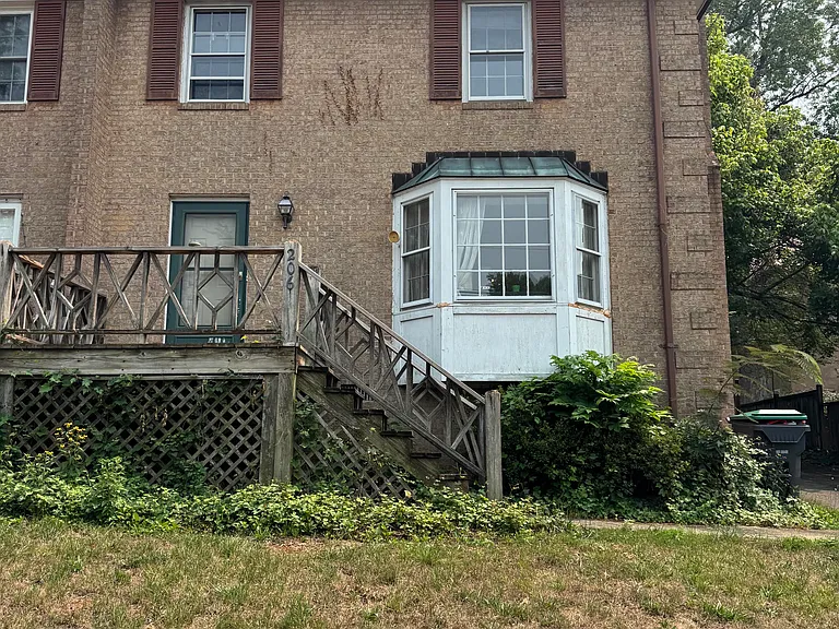 206 Todd Ave — Photo 1