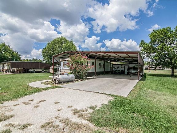 3rd image of 109 Angela Dr
