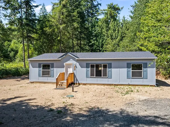 1615 Lake Drive SW, Lakebay, WA 98349