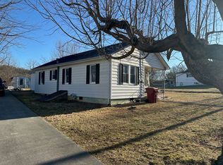 1228 Meadowview Ave, Johnson City, TN 37601