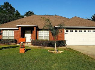 1926 Sparrow Ln, Navarre, FL 32566