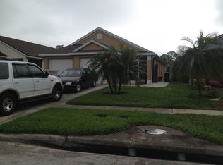 2213 Woods Edge Cir, Orlando, FL 32817