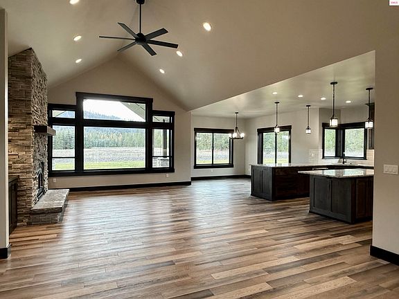 2nd image of 21449 N Stonemason Way