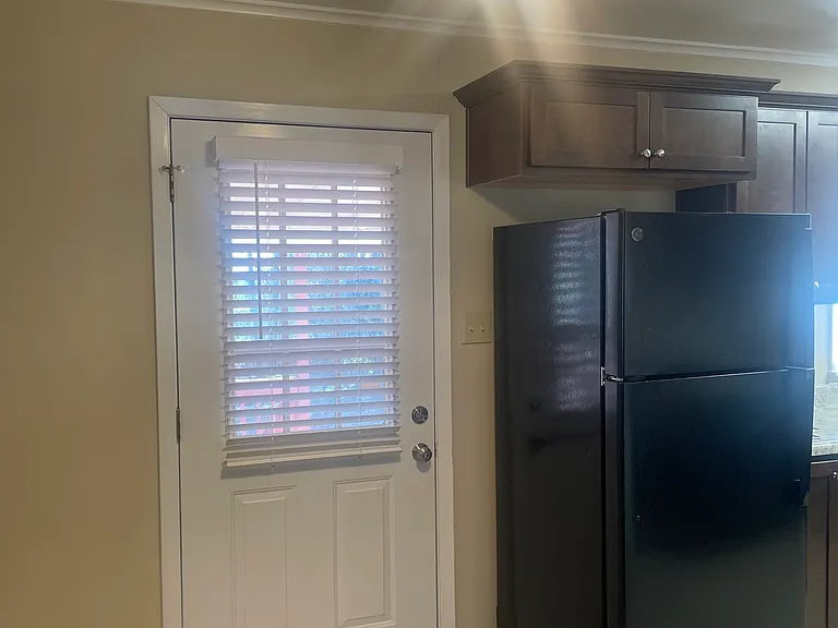 224 E Lee Ave — Photo 5