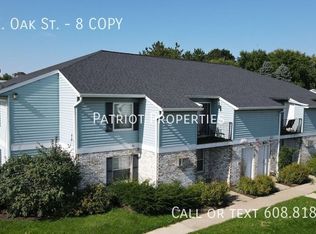 601 E Oak St #8, Cottage Grove, WI 53527