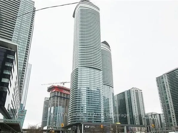 14 York St #511, Toronto, ON M5J 0B1