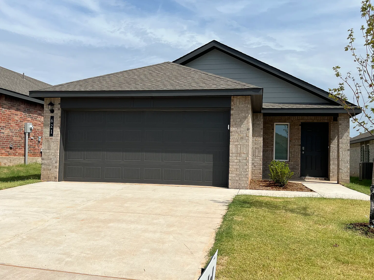 3 bed, 1293 sqft, $1,750 — Photo 1