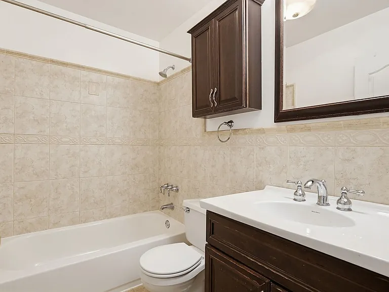 947 Oella Ave — Photo 24