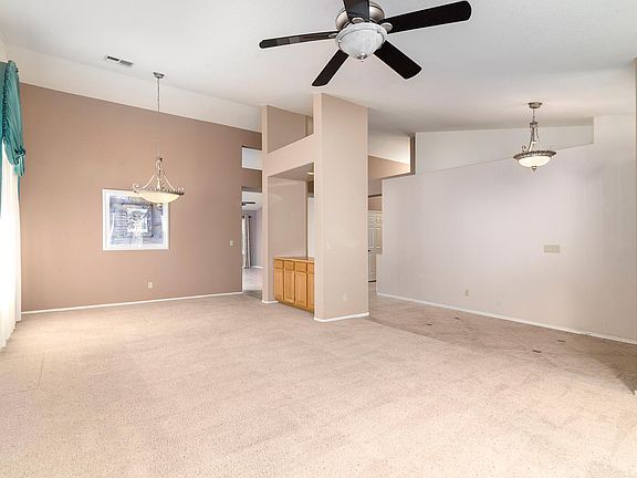4th image of 5762 S Feather Bush Dr
