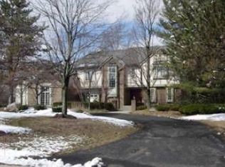 4652 Chelsea Ln, Bloomfield Hills, MI 48301