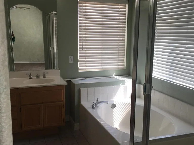 1342 Orange Grove Cir — Photo 9