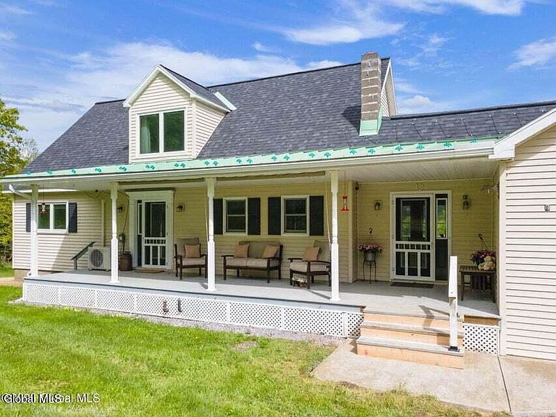 2nd image of 440 Posson Hill Road