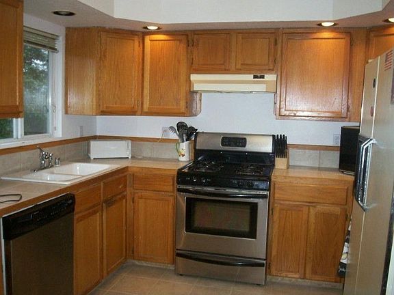 4th image of 5206 S Trafton St