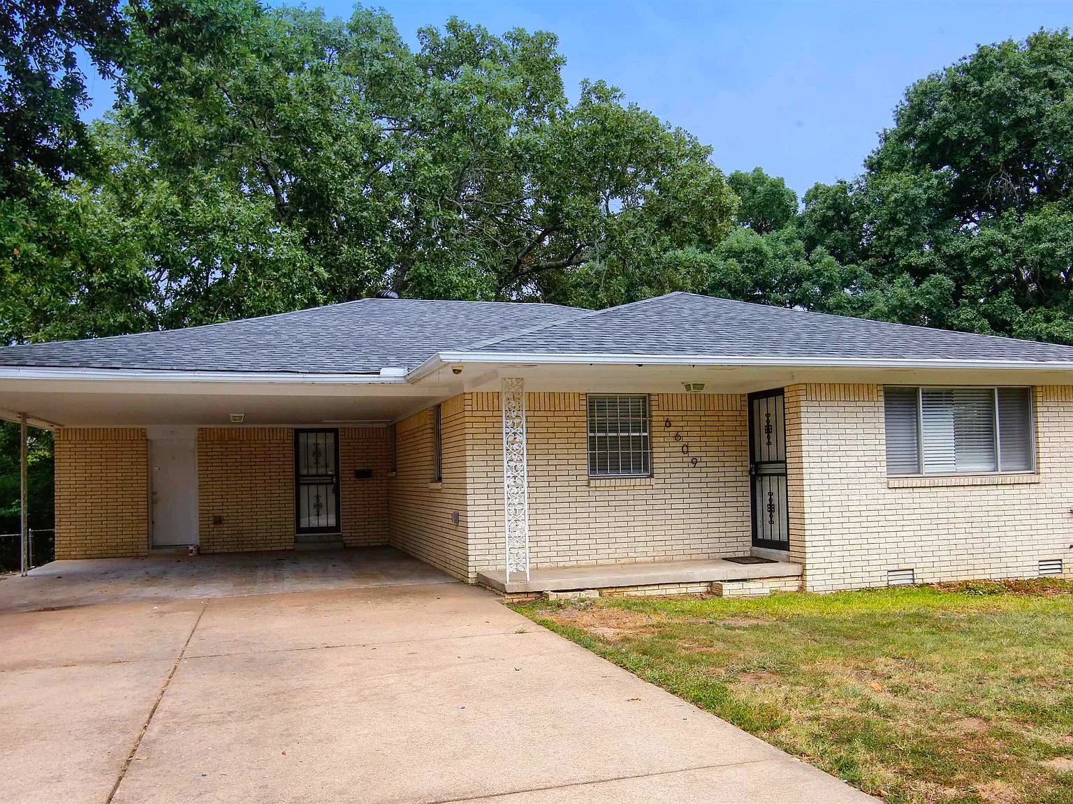 3 bed, 2.0 bath, 1502 sqft, $1,525 — Photo 1