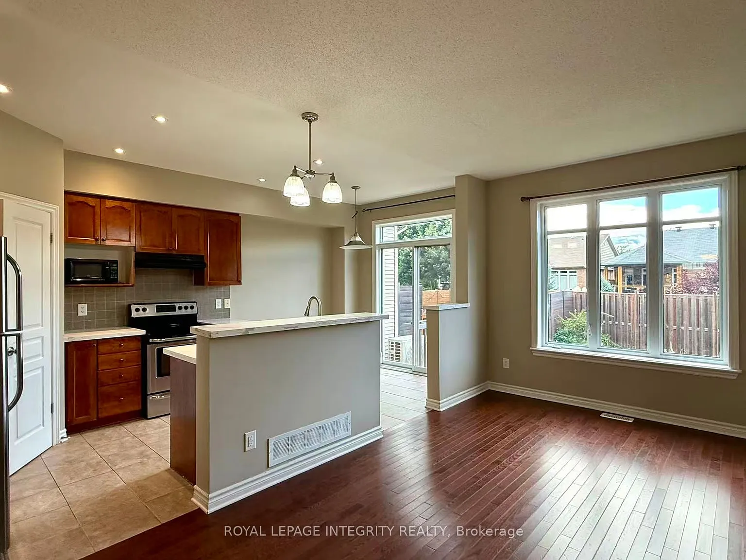 3 bed, $2,680 — Photo 4