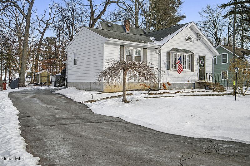 3rd image of 7 Groveland Avenue