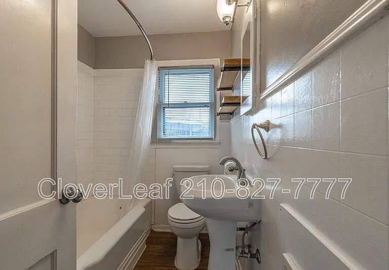 295 N Peach Ave — Photo 9