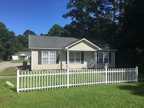 4013 Masonboro Loop Rd Photo 1