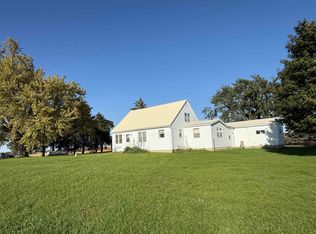 2848 Scott Blvd, Winthrop, IA 50682
