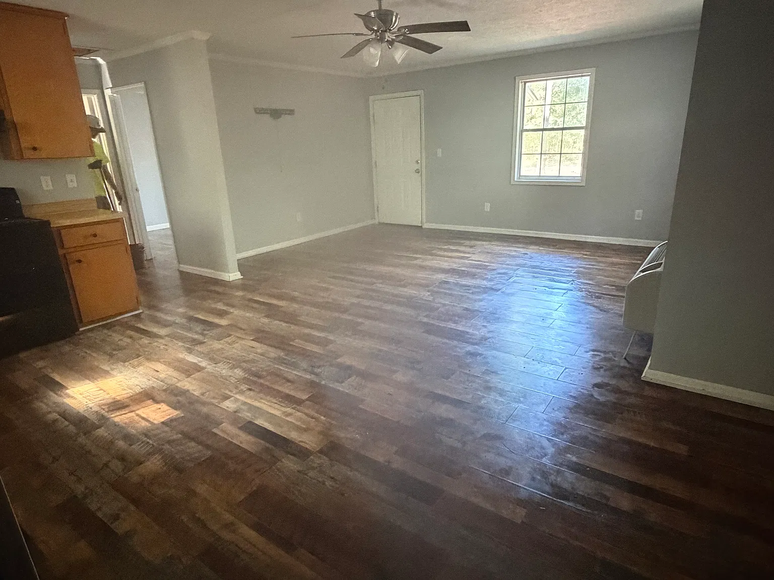 2 bed, 825 sqft, $1,000 — Photo 4