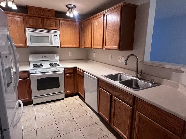 8324 W Charleston Blvd #1004 — Photo 5