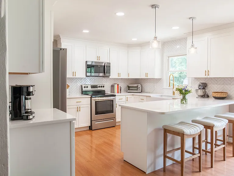 5614 Virgilwood Dr — Photo 8