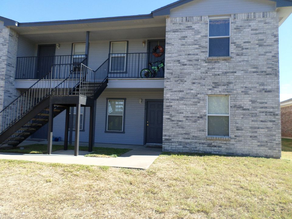 1st image of 2220 Misty Dr