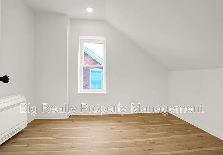 228 Bridge St #2 — Photo 17