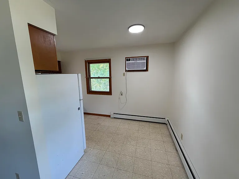 612 S 5th St — Photo 11