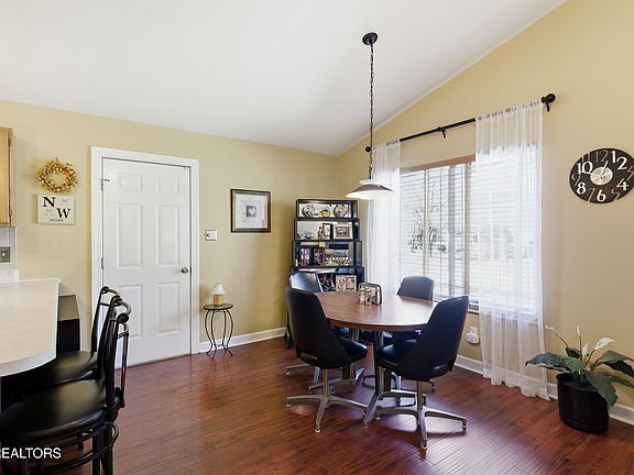 4th image of 2816 Fairmont Blvd