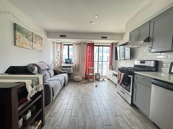 3rd image of 25-28 Broadway #6A