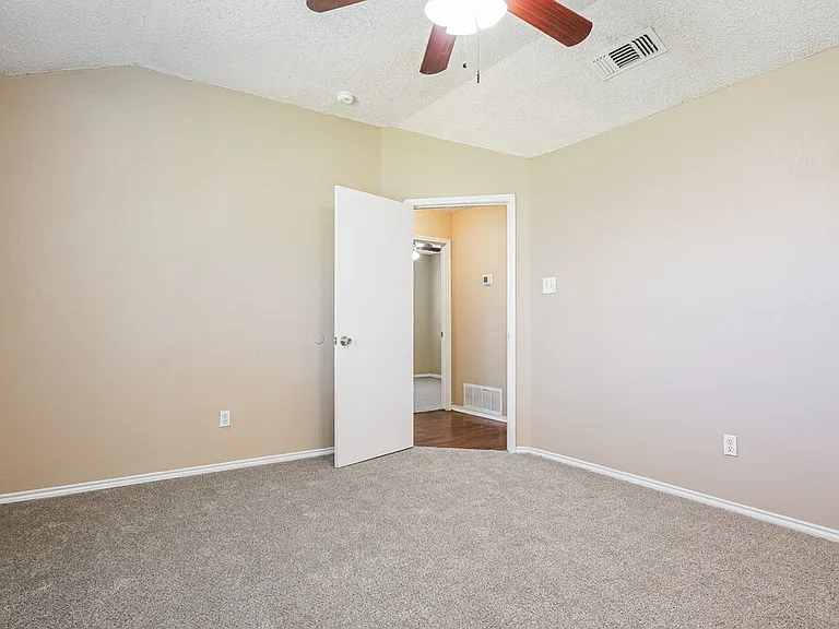 405 Lemon Dr — Photo 10