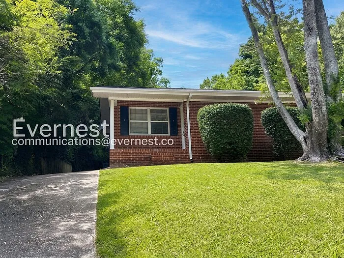 309 Nye Dr — Photo 2