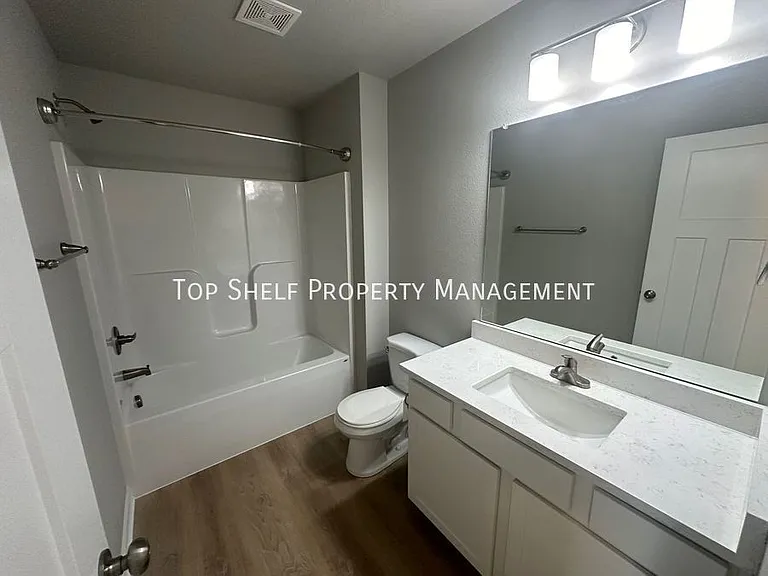 5711 NE Lowell Ln — Photo 11