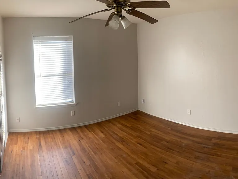 2500 Ashley Way — Photo 9