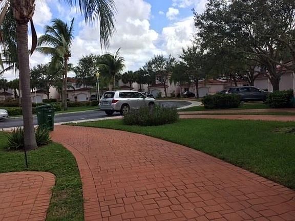 2nd image of 7637 Tamarac Island Cir