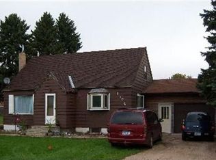1474 River Rd, Windom, MN 56101