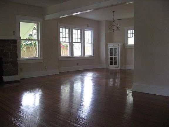2nd image of 435 56th St