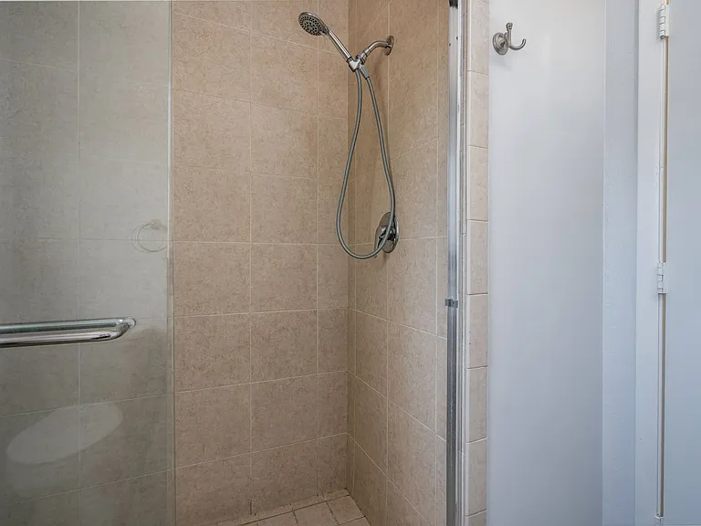 5808 Briarwood Ave — Photo 21