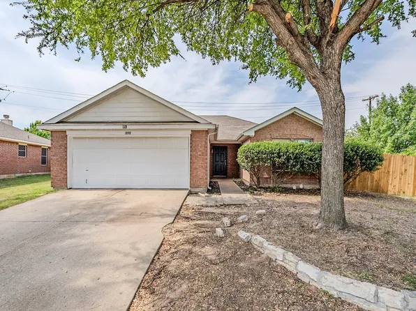 1898 Barton Springs Dr, Little Elm, TX 75068