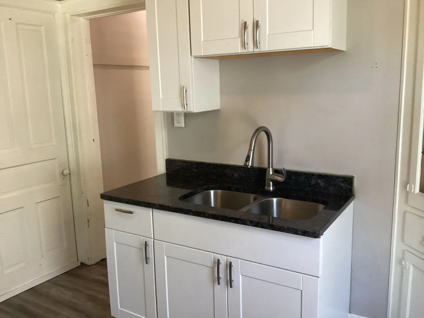 919 S 32nd St — Photo 4