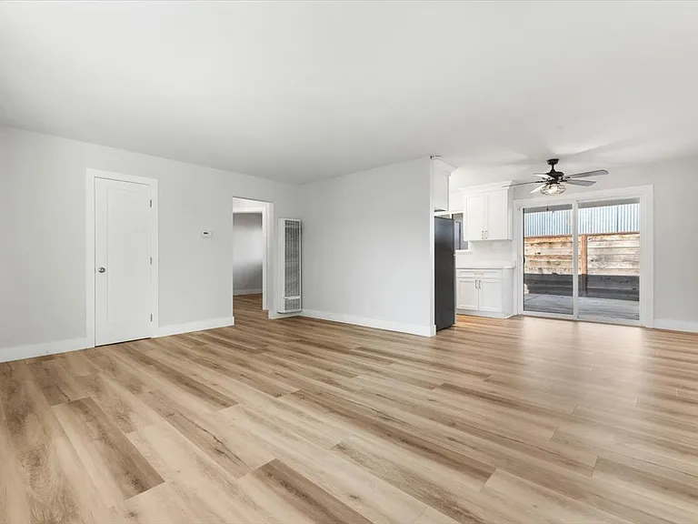 517 University St #C — Photo 5