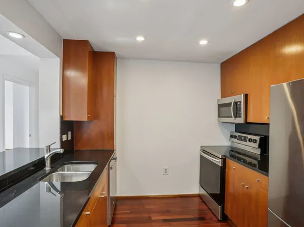 3110 City Place image 11 of 32