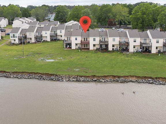 5th image of 1056 Windrose Dr