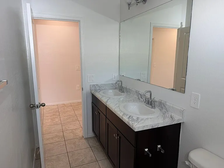 9427 E Alfalfa Dr — Photo 9