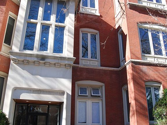 2nd image of 534 W Belden Ave APT 2A
